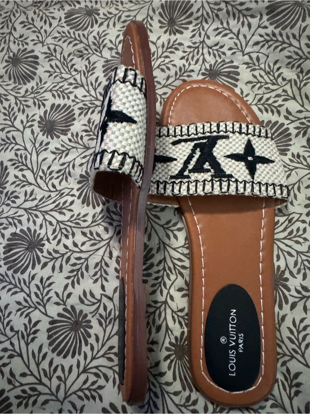 COPY-LV woven sandals - Picture 3 of 5
